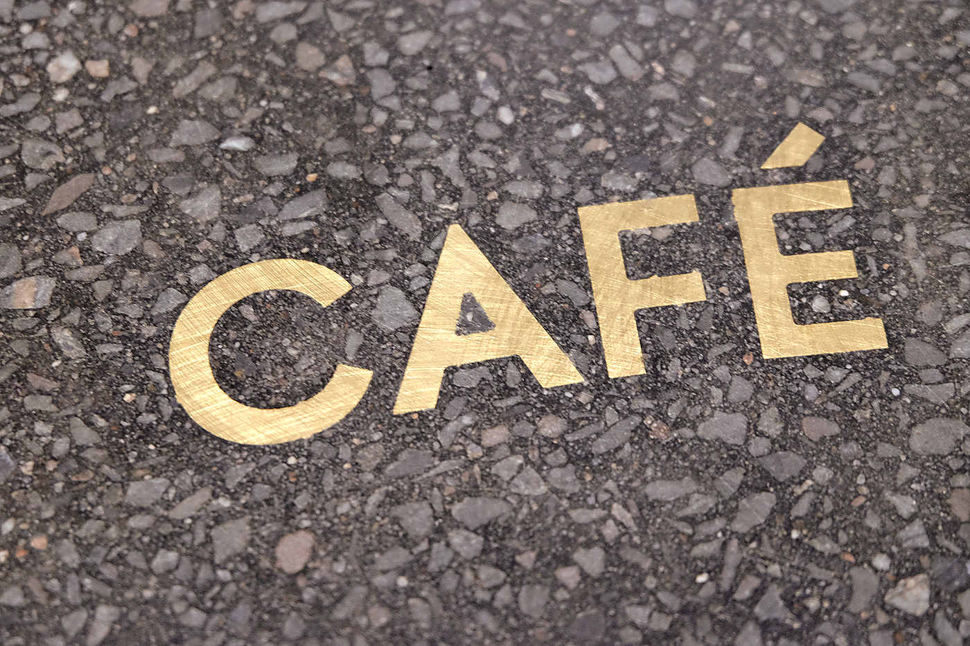 Inlay floor lettering