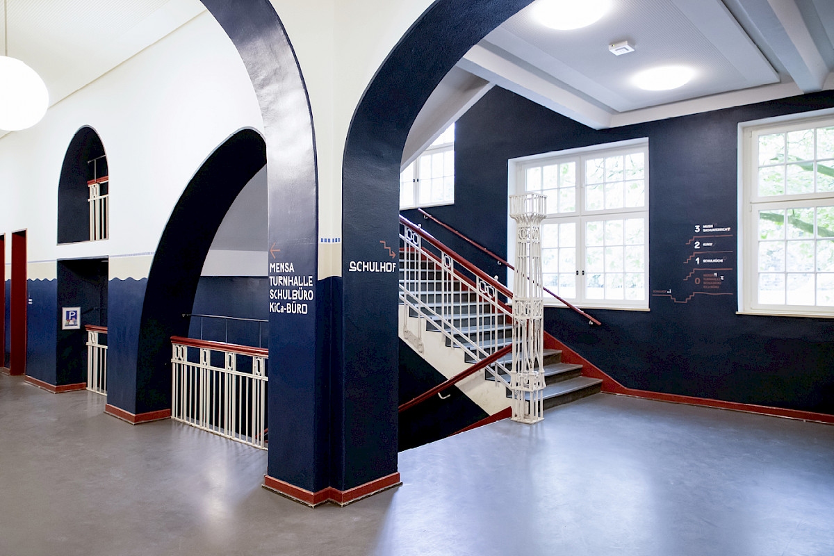 Forsmannstraße school, Hamburg